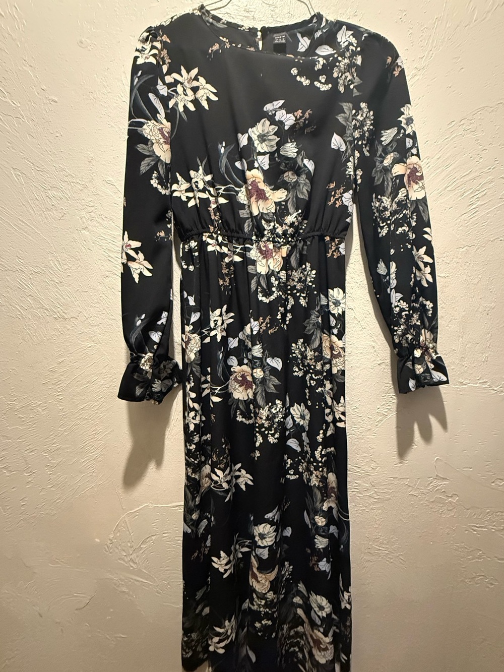SHEIN Black Floral Long Sleeve Maxi Dress